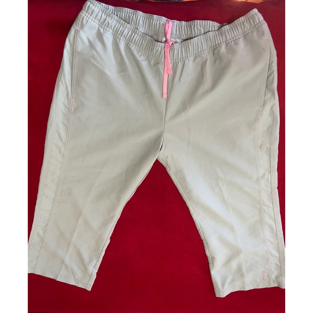 NWOT Reebok Pants